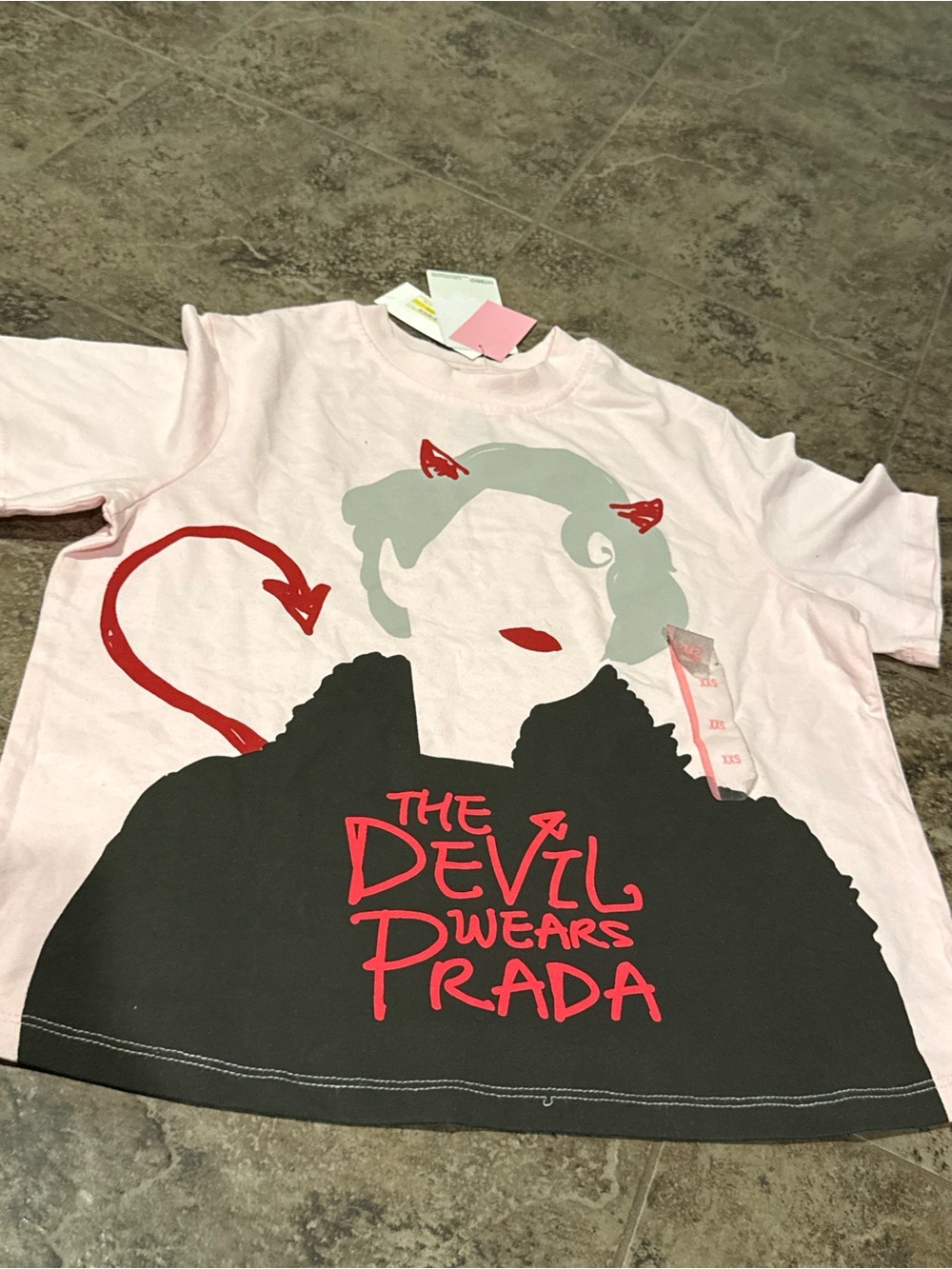 🫑 Pink 'The Devil Wears Prada' Graphic Top